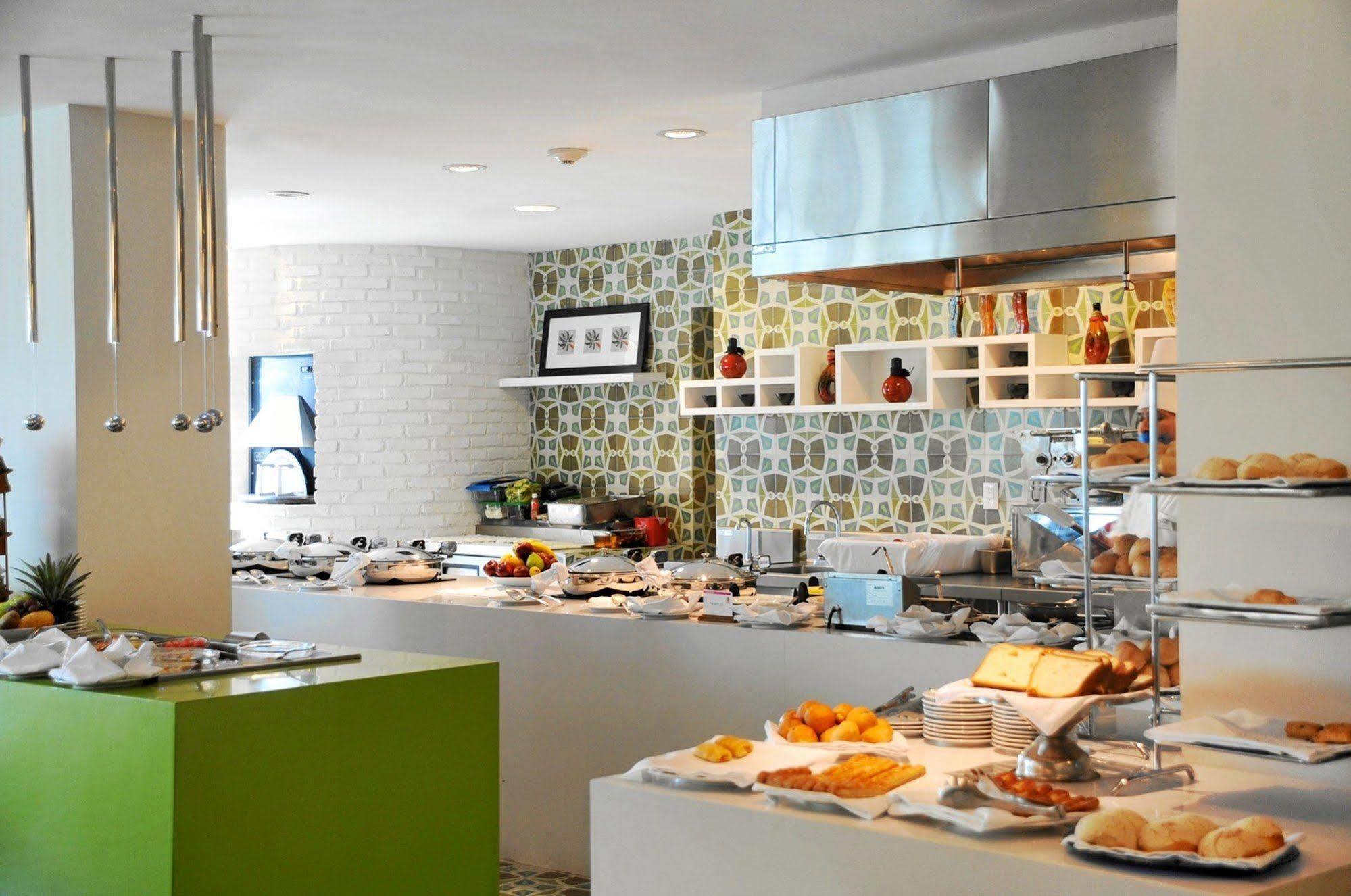 Emporio Veracruz Eksteriør billede A kitchen at a restaurant